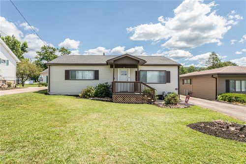 198 Hopwood Fairchance Rd, Uniontown, PA, 15401-6512 | Card Image