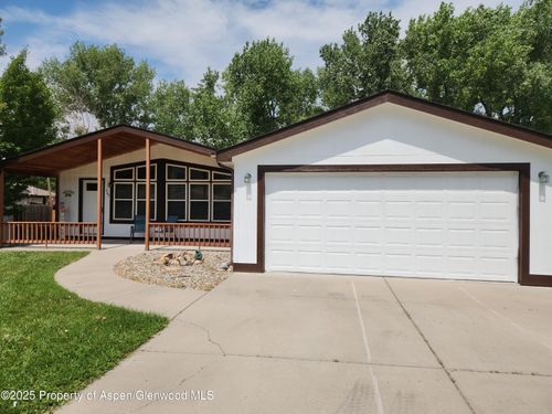 262 E Tamarack Cir, Parachute, CO, 81635-9001 | Card Image