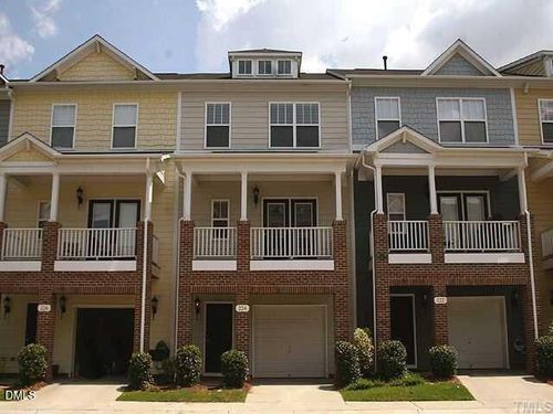 224 Broadgait Brae Rd, Cary, NC, 27519-7198 | Card Image