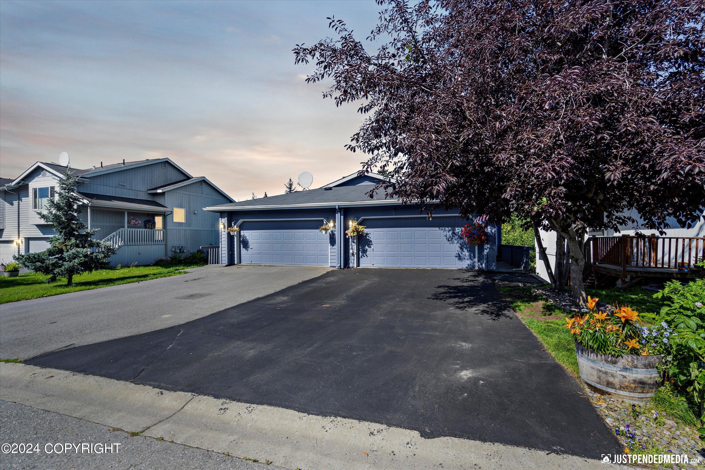 Valley Park Dr, Anchorage, AK 99507