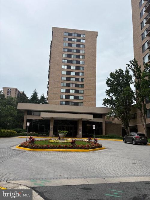 apt-1001w-3713 S George Mason Dr, FALLS CHURCH, VA, 22041-3735 | Card Image