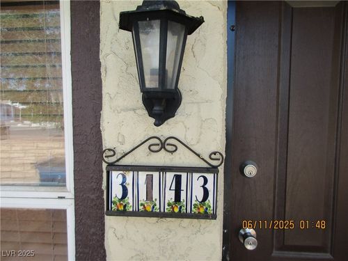 3143 Arville St, Las Vegas, NV, 89102-7607 | Card Image