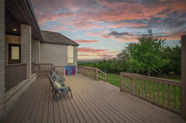 346 Egret Ln, House other with 4 bedrooms, 4 bathrooms and 4 parking in Austin TX | Image 40