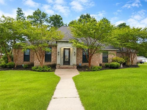 160 Woodwind Dr, Pineville, LA, 71360-7747 | Card Image