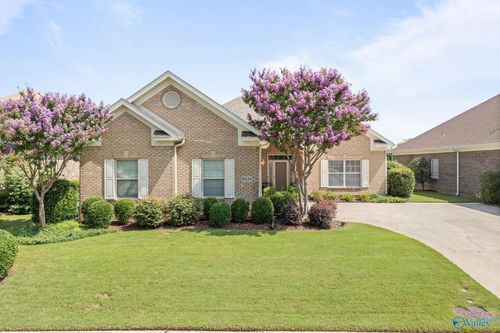 16124 Shropshire Dr Se, Huntsville, AL, 35803-3037 | Card Image