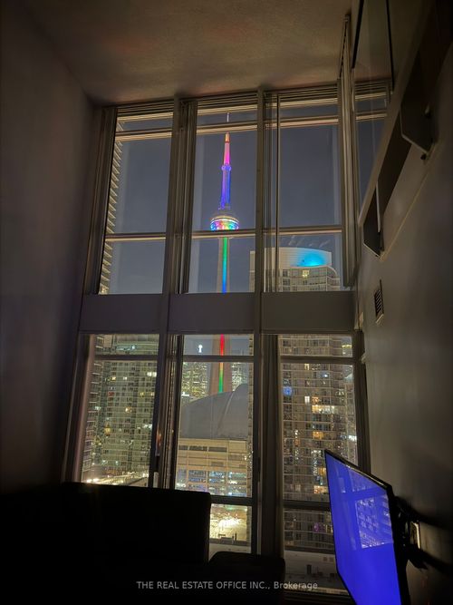 2808-15 Fort York Blvd, Toronto, ON, M5V3Y4 | Card Image