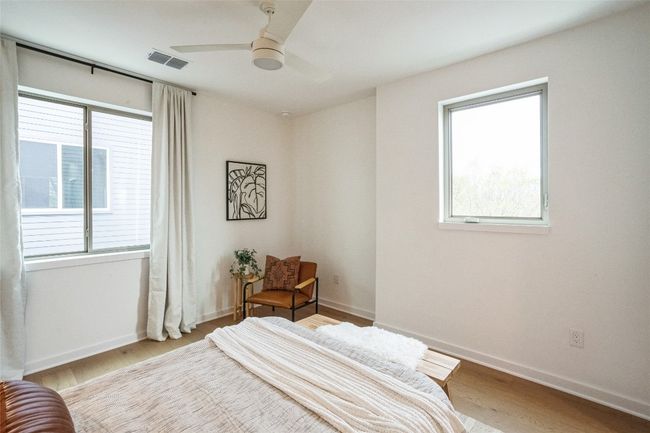 1101 - 700 Denson Dr, Condo with 3 bedrooms, 3 bathrooms and 1 parking in Austin TX | Image 21