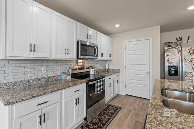Kitchen | Image 13
