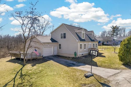 110 Sarahs Way, Middlebury, VT, 05753-4426 | Card Image