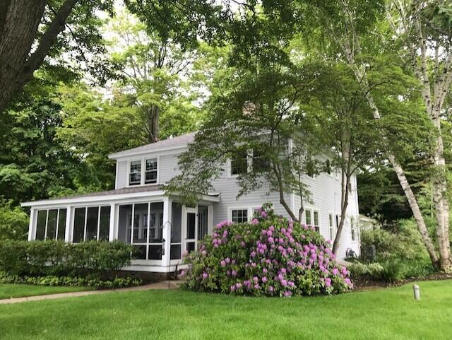 Murray Rd, Whitehall, MI 49461