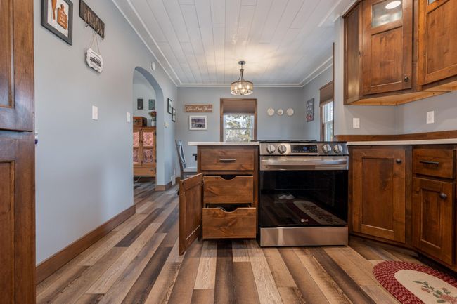 Built in Drawers behind Door | Image 8