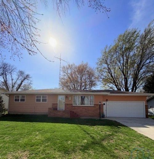 511 Jackson St, Lake View, IA, 51450-7324 | Card Image