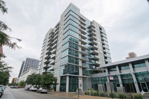 906b-123 S Green St, Chicago, IL, 60607-3498 | Card Image