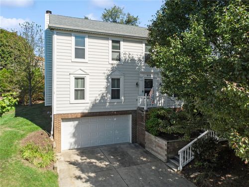 213 Leaside Dr, Monroeville, PA, 15146-1074 | Card Image
