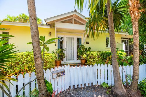 702 Florida St, Key West, FL, 33040-7017 | Card Image