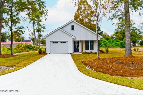 304 Bynum Ave, Maysville, NC, 28555 | Card Image