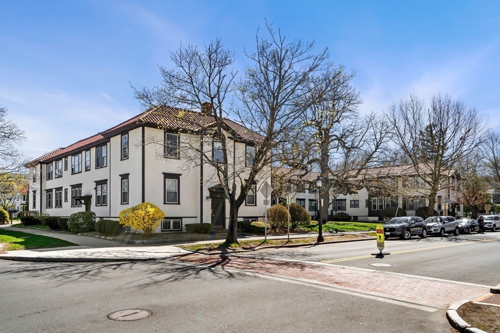 Main St, Andover, MA 01810