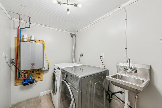 138 S Pine Ave, House other with 5 bedrooms, 3 bathrooms and 4 parking in Stoystown PA | Image 35