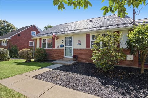 1383 Meadowlark Dr., Scott Twp, PA, 15243 | Card Image