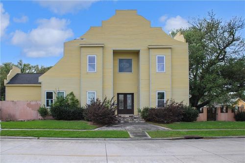 4928 Cartier Ave, New Orleans, LA, 70122-1902 | Card Image