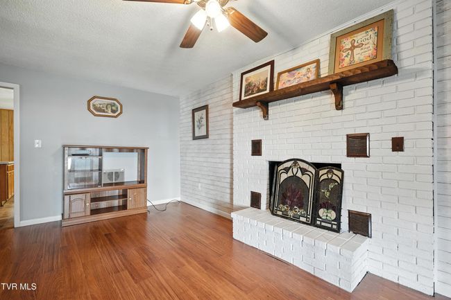 1710 Shawnee Ave E, House other with 4 bedrooms, 2 bathrooms and null parking in Big Stone Gap VA | Image 19