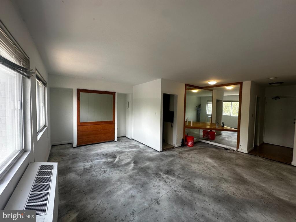 Residential in ARLINGTON 4