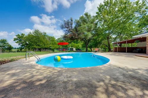 307 Daingerfield St, Naples, TX, 75568-5868 | Card Image