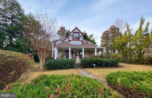 6102 Princeton Ave, GLEN ECHO, MD, 20812-1126 | Card Image