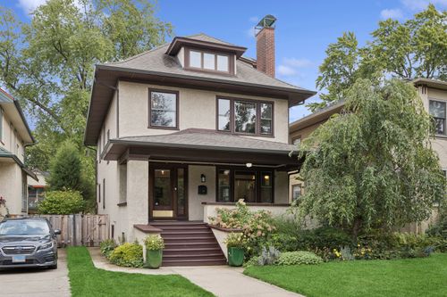 136 Taylor Ave, Oak Park, IL, 60302-2708 | Card Image