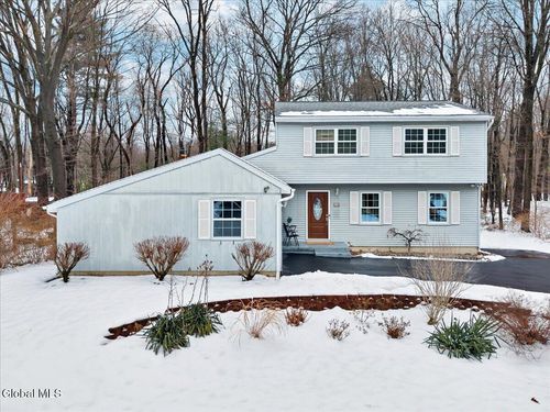 10 Barkwood Ln, Clifton Park, NY, 12065-6702 | Card Image