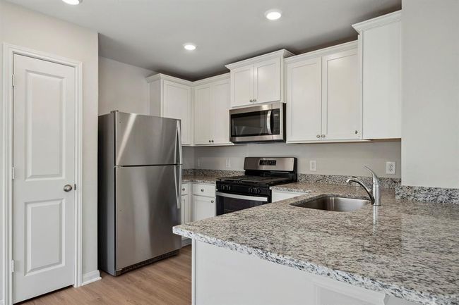 396 Tejas Trl, House other with 3 bedrooms, 2 bathrooms and 2 parking in Waller TX | Image 11