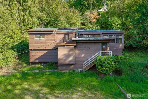 37635 W Lake Walker Dr Se, Enumclaw, WA, 98022-7606 | Card Image