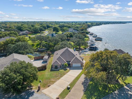 3805 Aqua Vista Ct, Granbury, TX, 76049-1632 | Card Image