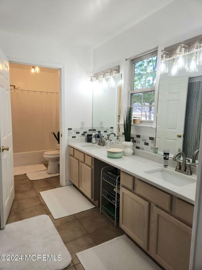 1092 Windlass Dr, House other with 3 bedrooms, 3 bathrooms and null parking in Stafford Twp NJ | Image 14