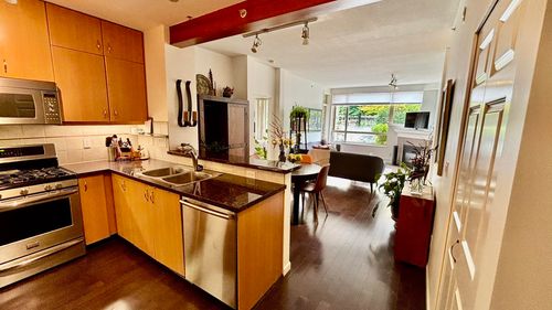 109-580 Raven Woods Dr, North Vancouver, BC, V7G2T2 | Card Image