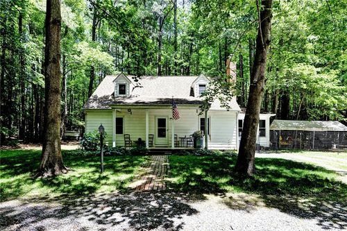 2944 Ridge Rd, Cobbs Creek, VA, 23035-2071 | Card Image