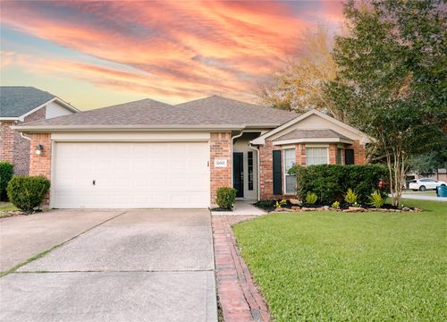 32002 Sue Ln, Pinehurst, TX, 77362-4082 | Card Image