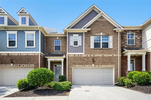 2464 Norwood Dr Se, Smyrna, GA, 30080-4627 | Card Image