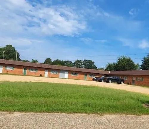 1136 Berry St, Prentiss, MS, 39474-9206 | Card Image