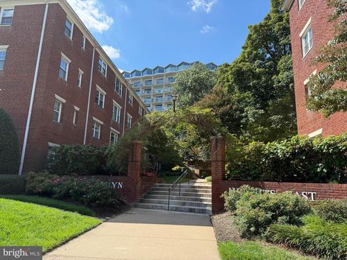 eng4-1304 N Meade St, ARLINGTON, VA, 22209-3722 | Card Image