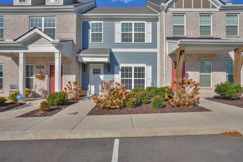 212 Mansfield Dr, Gallatin, TN, 37066-2710 | Card Image