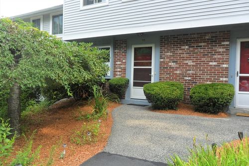 10-10 Apple Tree Road, Hopkinton, MA, 01748 | Card Image
