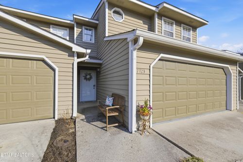 7723 Wilmington Drive, Knoxville, TN, 37919 | Card Image