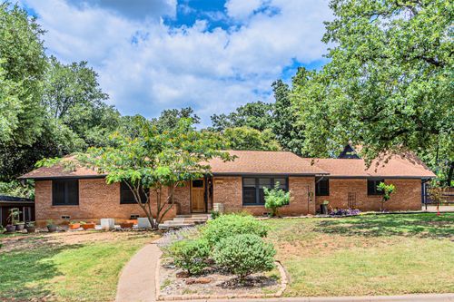 1201 Wilshire Blvd, Arlington, TX, 76012-4632 | Card Image