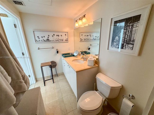 APT-412 - 19400 Turnberry Way, Condo with 3 bedrooms, 3 bathrooms and null parking in Aventura FL | Image 12