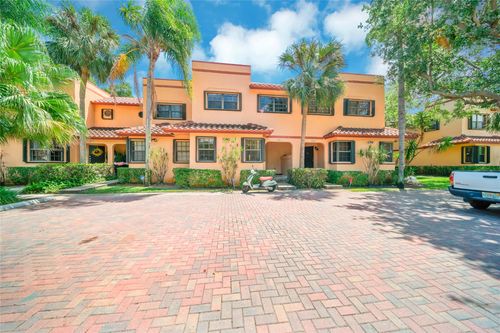 apt-805-200 Ne 17th Ct, Fort Lauderdale, FL, 33305-2900 | Card Image