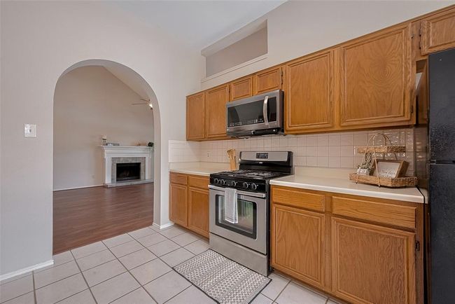 5814 N Magazine Cir, House other with 3 bedrooms, 2 bathrooms and 2 parking in Houston TX | Image 16