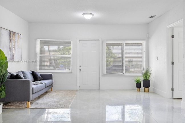 1810 Nw 47 Th St, House other with 4 bedrooms, 2 bathrooms and null parking in MIAMI FL | Image 5