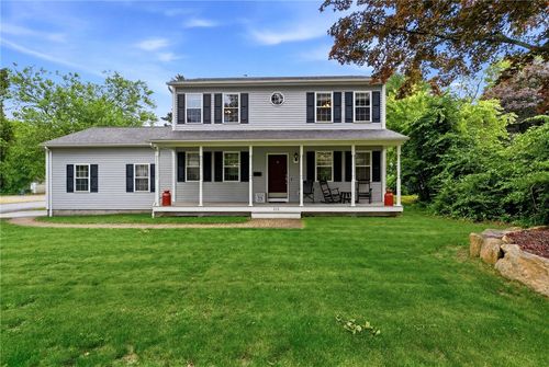 223 Rodman St, South Kingstown, RI, 02879-2360 | Card Image