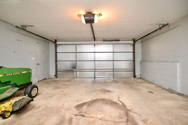31 Garage Interior.jpg | Image 31